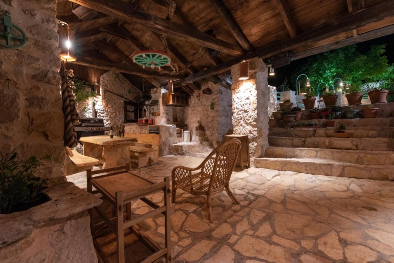 Villa Pristinus Krstatice Екстериор снимка