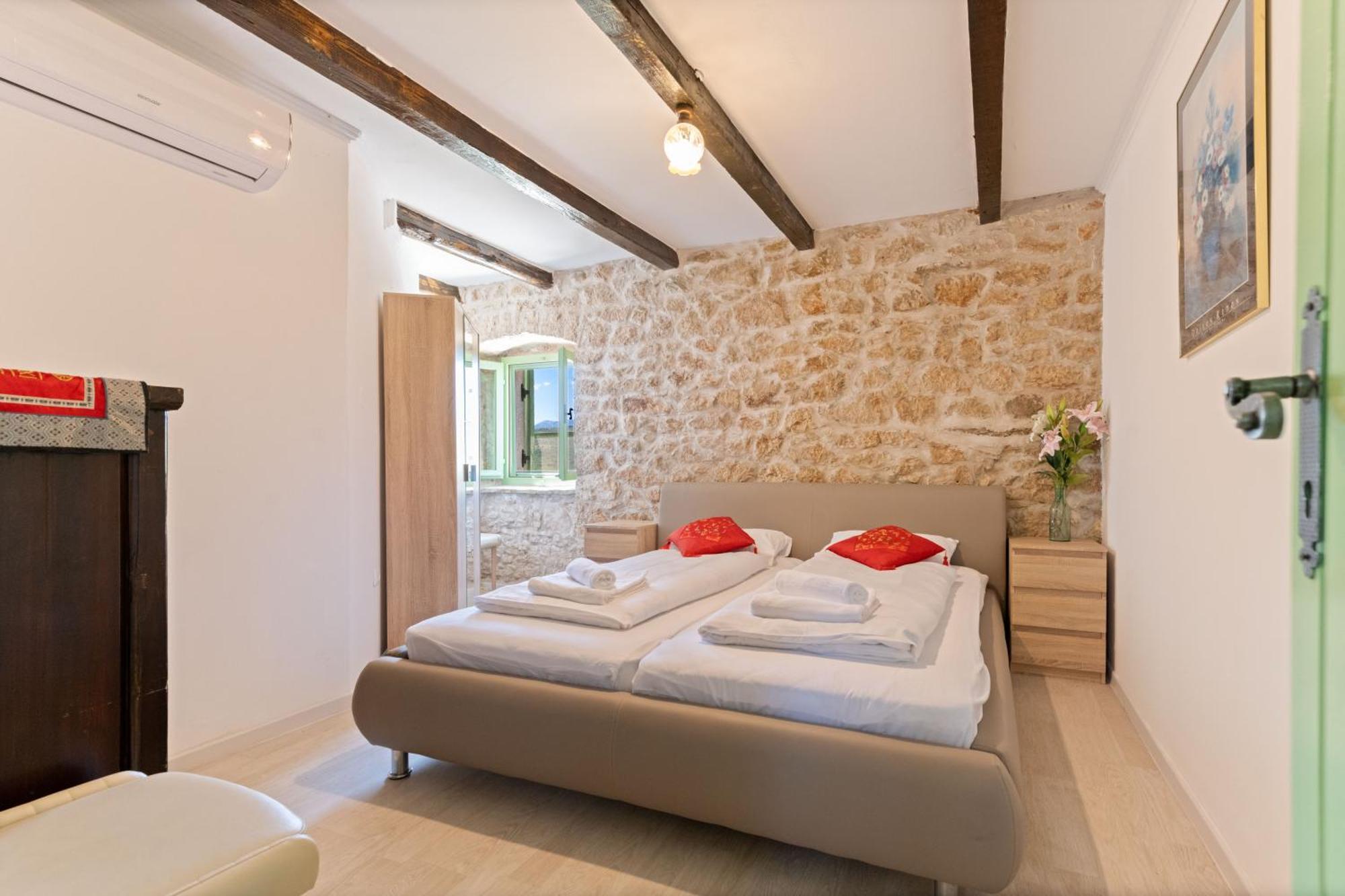 Villa Pristinus Krstatice Екстериор снимка